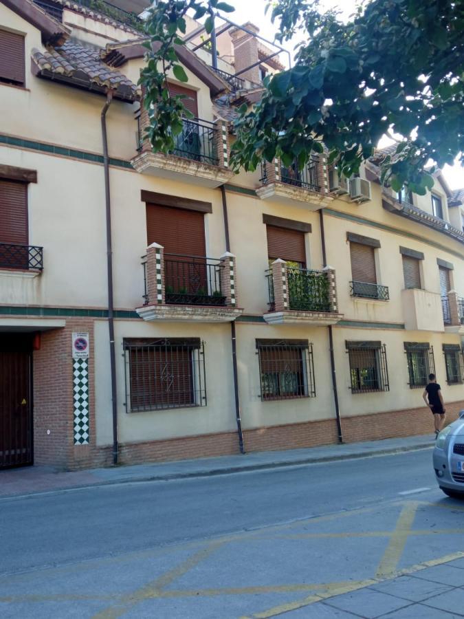 Apartamento Piso Bonito Y Tranquilo Monachil Exterior foto